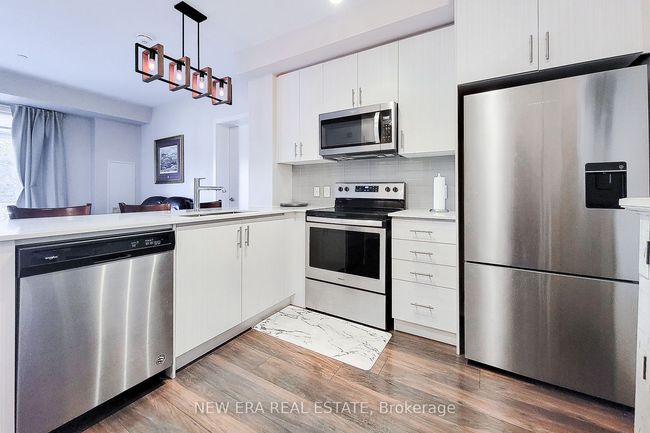 212 - 320 Plains Rd E, Condo with 2 bedrooms, 2 bathrooms and 1 parking in Burlington ON | Image 16