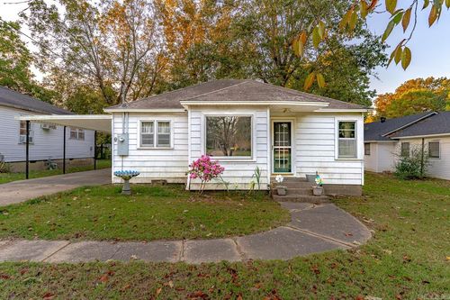 615 W 2nd St, Rector, AR, 72461-1607 | Card Image