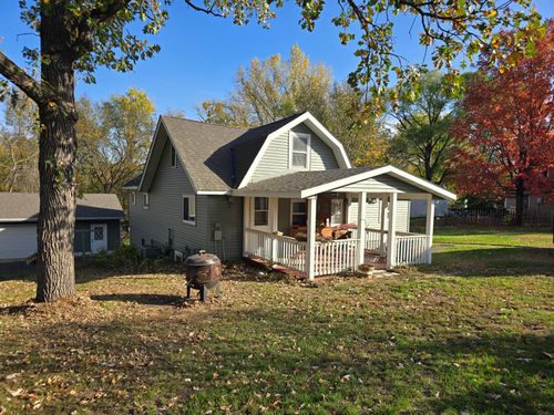 424 Water Street E, Cannon Falls, MN, 55009 | Card Image