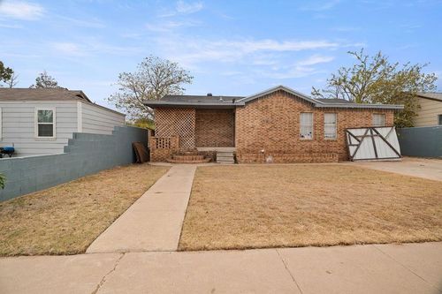1402 Wood St, Big Spring, TX, 79720-3740 | Card Image