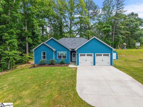 6 Edgebrook Ct, Marietta, SC, 29661-9362 | Card Image