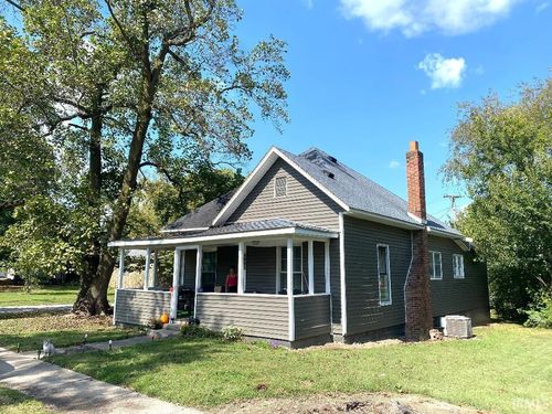 8065 E Terhune St, Dugger, IN, 47848-8061 | Card Image