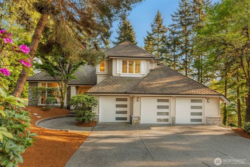 19221 Se 25th St, Sammamish, WA, 98075-7491 | Card Image