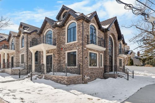 3518 221st Street, New York, NY, 11361 | Card Image