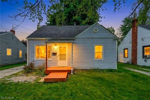 1224 Oakland Ave, Akron, OH, 44310-1013 | Card Image