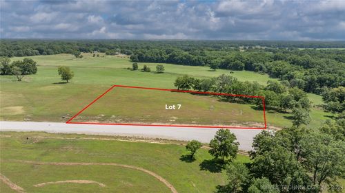 7 N 3996 Ln, Ramona, OK, 74061 | Card Image