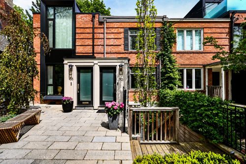70 Summerhill Gdns, Toronto, ON, M4T1B4 | Card Image