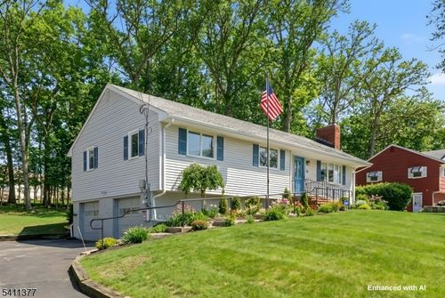 30 Polhemus Ter, Whippany, NJ, 07981-1313 | Card Image