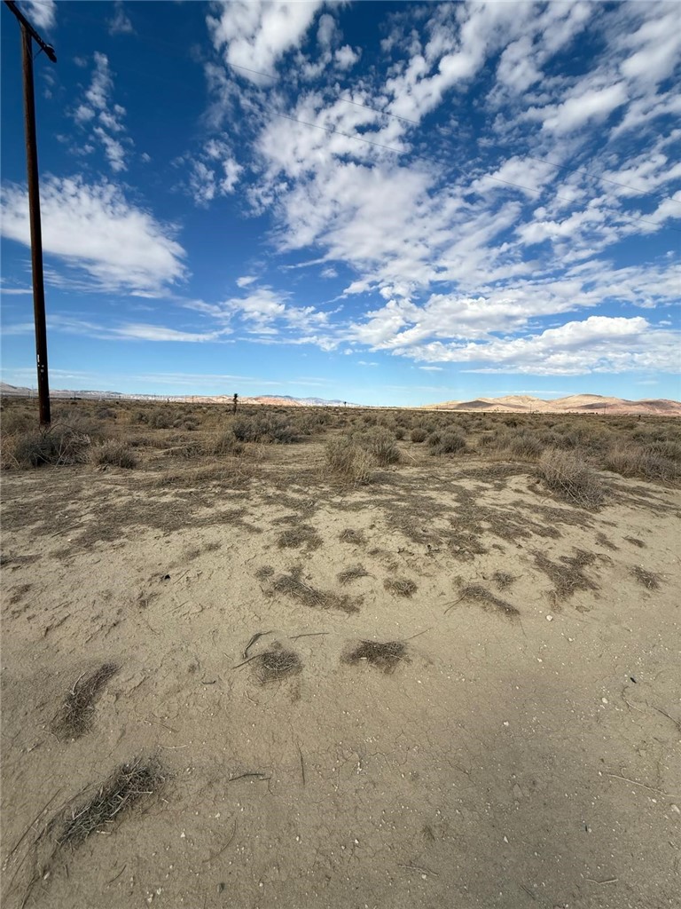 Land in Rosamond