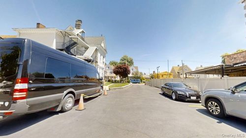 38 N 10th Ave, Mount Vernon, NY, 10550-1945 | Card Image