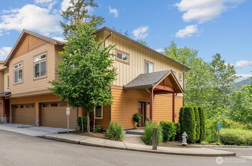 n35-1086 Collier Place Sw, Issaquah, WA, 98027 | Card Image