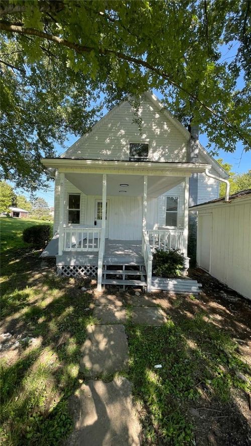 240 Robinson St, Edinburg, PA, 16116-3714 | Card Image