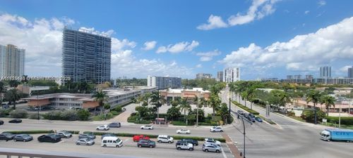 apt-711-2200 E Hallandale Beach Blvd, Hallandale Beach, FL, 33009-3782 | Card Image