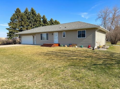 305 3rd St Nw, Rothsay, MN, 56579-4133 | Card Image