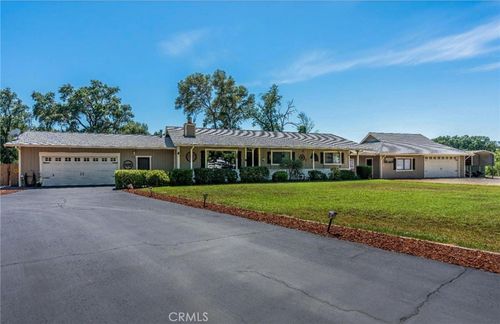 8960 East Rd, Redwood Valley, CA, 95470-9704 | Card Image