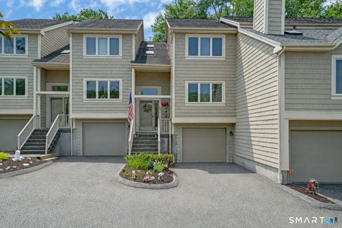 24-145-12 Boulevard Dr, Danbury, CT, 06810-7241 | Card Image