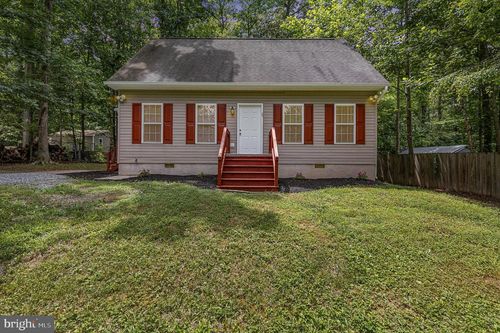 127 Ferndale Dr, LOUISA, VA, 23093-5724 | Card Image