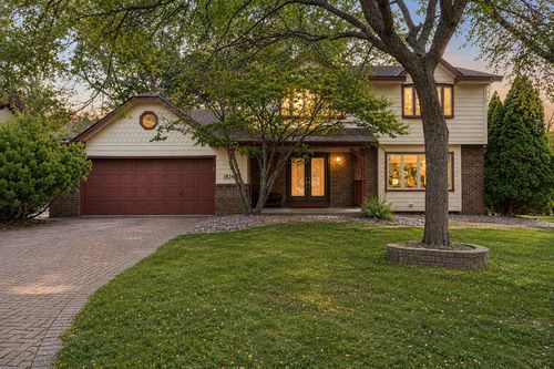 1836 Prior Ave N, Falcon Heights, MN, 55113-5544 | Card Image