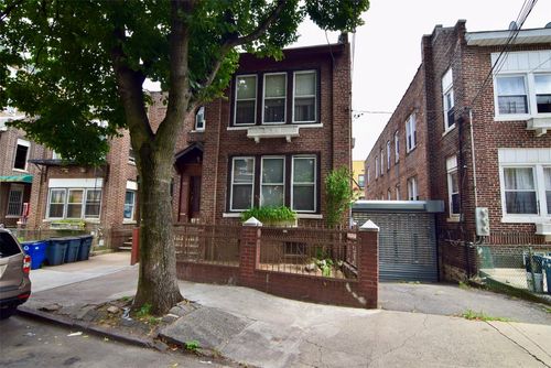 1860 Harrison Ave, Bronx, NY, 10453-4501 | Card Image