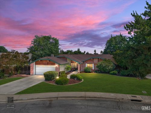 7204 Lacoste Lane, Bakersfield, CA, 93309 | Card Image