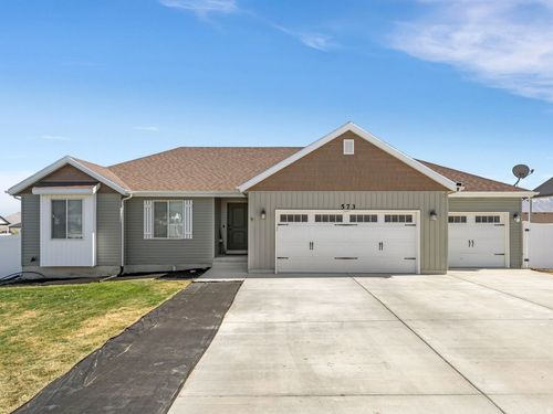 573 S Maxwell Dr, Grantsville, UT, 84029-3711 | Card Image