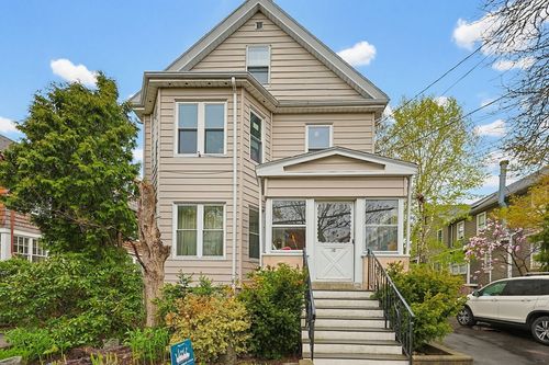 b-30 Cushing St, Cambridge, MA, 02138-4516 | Card Image