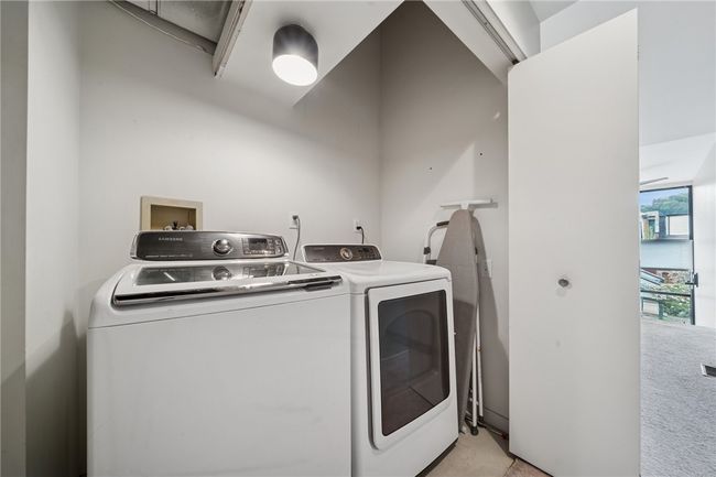 For convenience, the laundry is located on the second floor. | Image 19