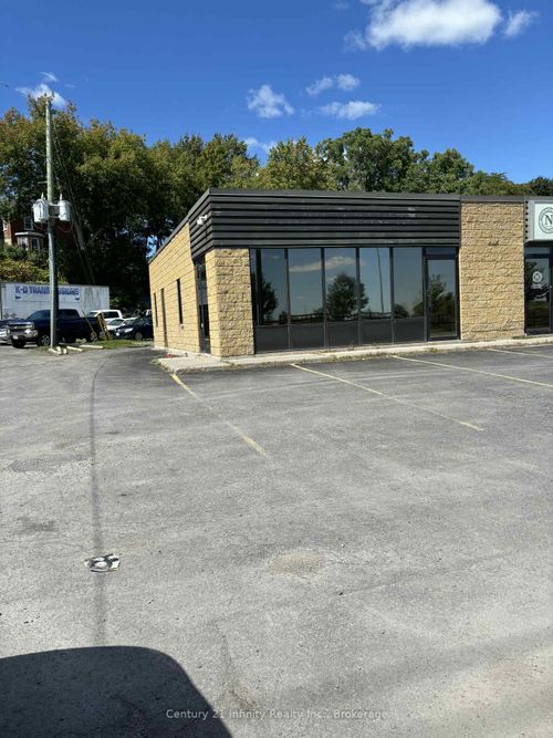 62 Dundas St W, Belleville, ON, K8P1A3 | Card Image
