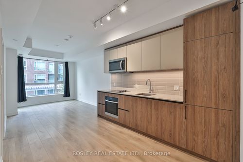 212-150 Logan Ave, Toronto, ON, M4M0E4 | Card Image