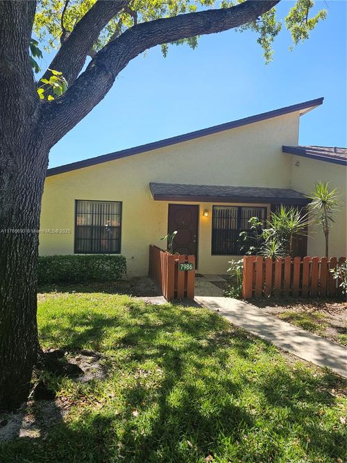 7986-7986 Se Villa Cir, Hobe Sound, FL, 33455-2041 | Card Image