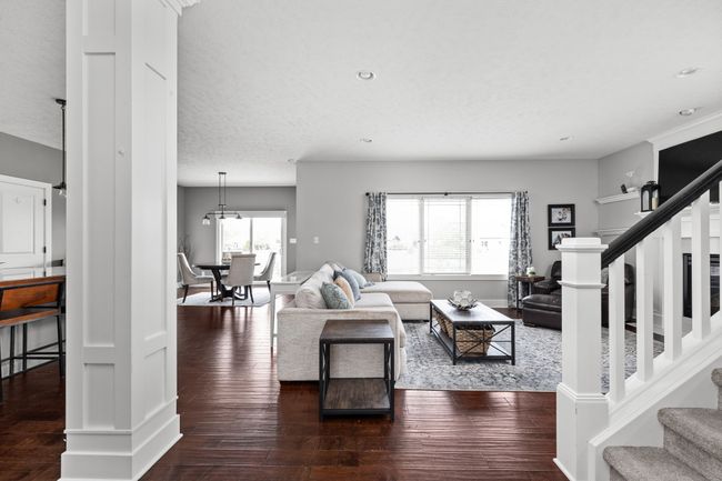 Living Room & Kitchen | Image 8