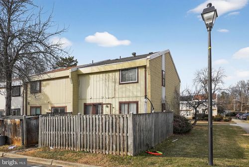 8606 Brae Brooke Dr, LANHAM, MD, 20706-3814 | Card Image