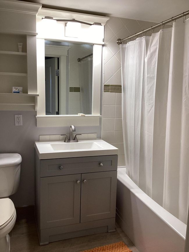 Bathroom | Image 9