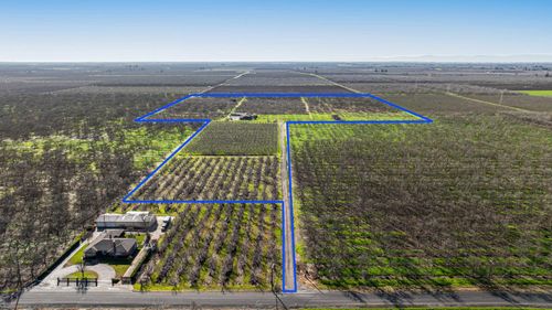 14860 E Baker Rd, Linden, CA, 95236-9604 | Card Image