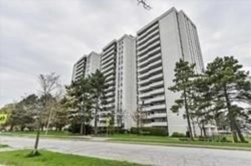 707-20 Forest Manor Rd, North York, ON, M2J1M2 | Card Image