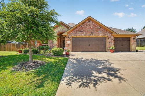 7357 Lake Rock Dr, Fort Worth, TX, 76179-4903 | Card Image