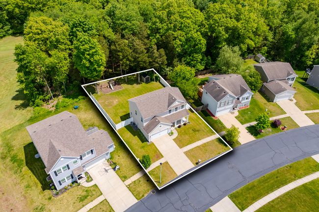 10126 Castle Creek Cir, House other with 5 bedrooms, 4 bathrooms and null parking in Galesburg MI | Image 52