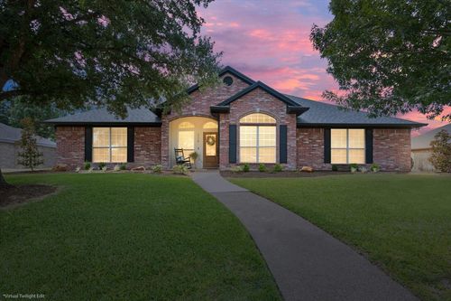 228 Greystone Dr, Hewitt, TX, 76643-3249 | Card Image