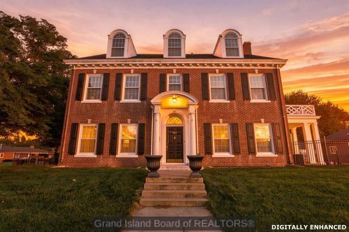 850 N Burlington Avenue, Hastings, NE, 68901 | Card Image