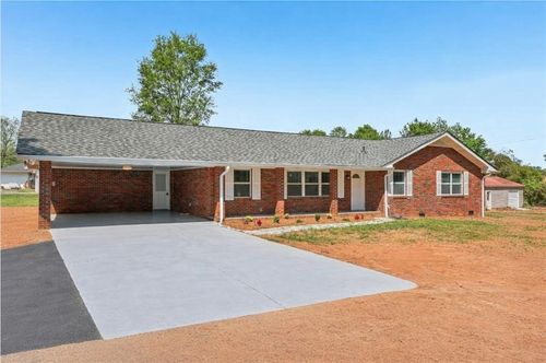 121 Kingston Highway 293 Nw, cartersville, GA, 30120-4805 | Card Image