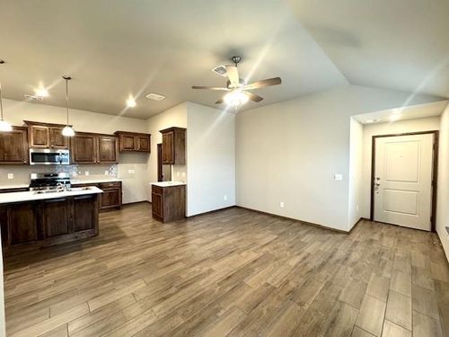 9612 Sw 25th St, Oklahoma City, OK, 73128-4961 | Card Image