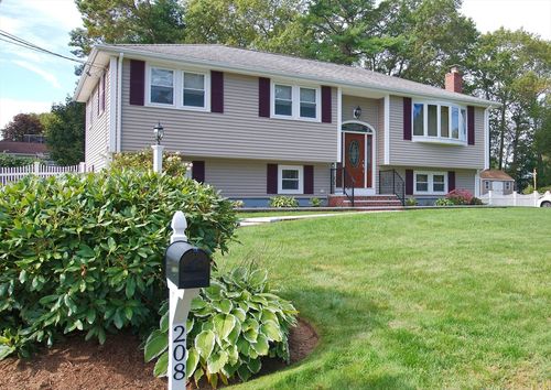 208 Lowe Ave, Stoughton, MA, 02072-1929 | Card Image
