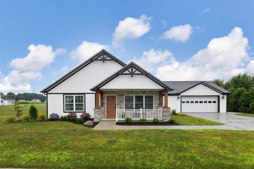 107 Jefferson St, North East, PA, 16428-6707 | Card Image