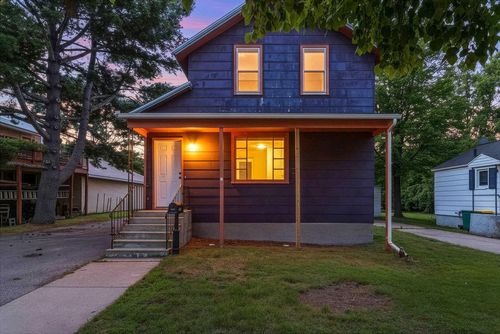 809 Miller Street, Marinette, WI, 54143 | Card Image