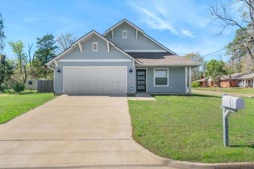 1011 Athens St, Canton, TX, 75103-1711 | Card Image
