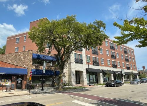 407-555 Roger Williams Ave, Highland Park, IL, 60035-4814 | Card Image