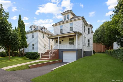 16 Anna St, Nyack, NY, 10960-2402 | Card Image
