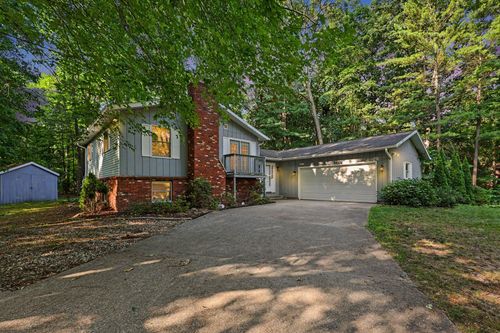18796 N Fruitport Road, Spring Lake Township, MI, 49456 | Card Image