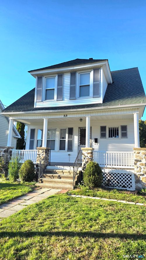 33 Ridgefield Ave, Waterbury, CT, 06705-2705 | Card Image