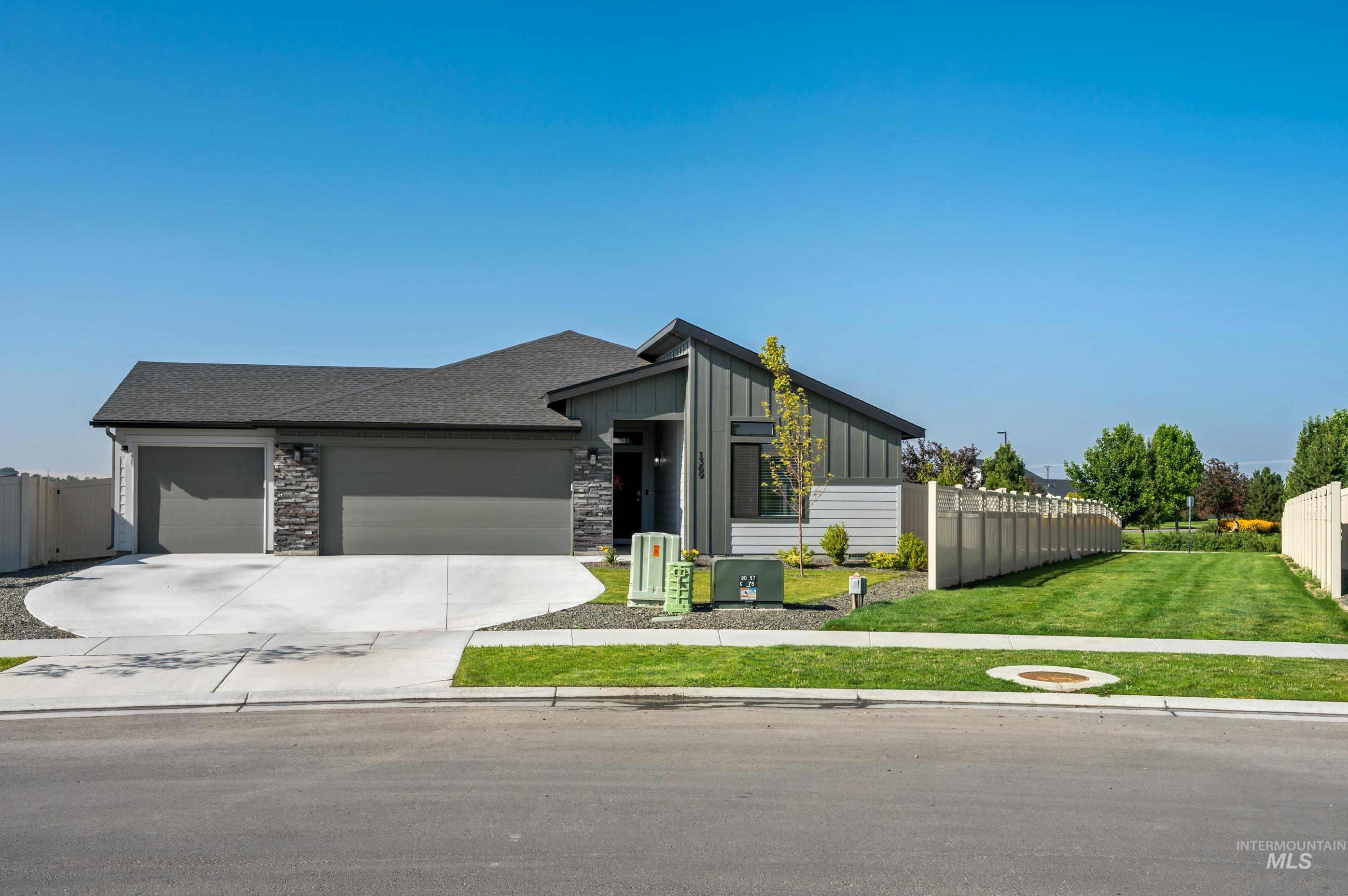 Buffalo River Dr, Meridian, ID 83642